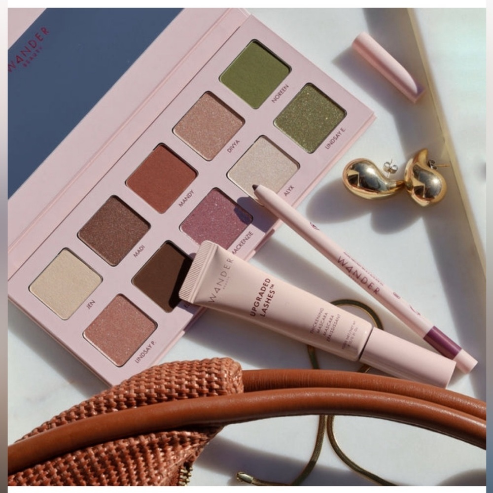 WANDER BEAUTY Trailblazer Eyeshadow Palette